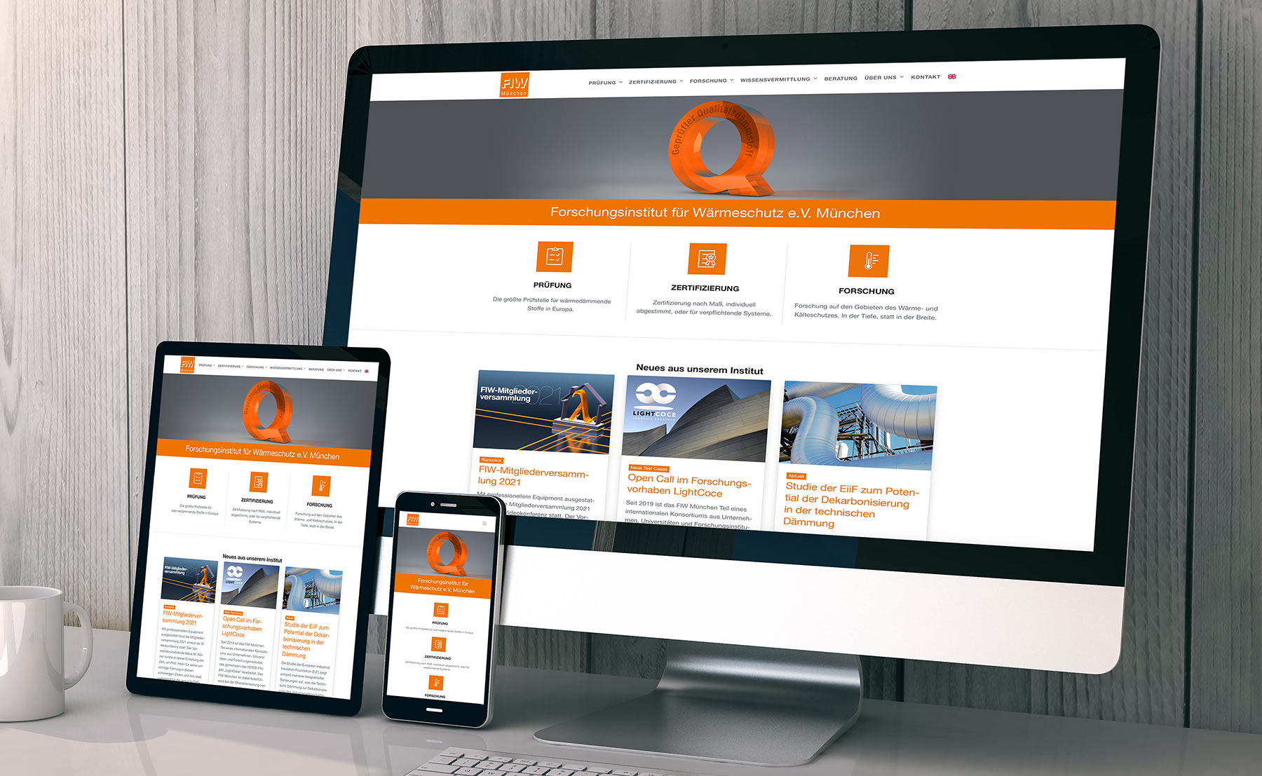 Startseite des FIW München auf Desktop, Tablet und Smartphone mit dem orangefarbenen Q-Zeichen