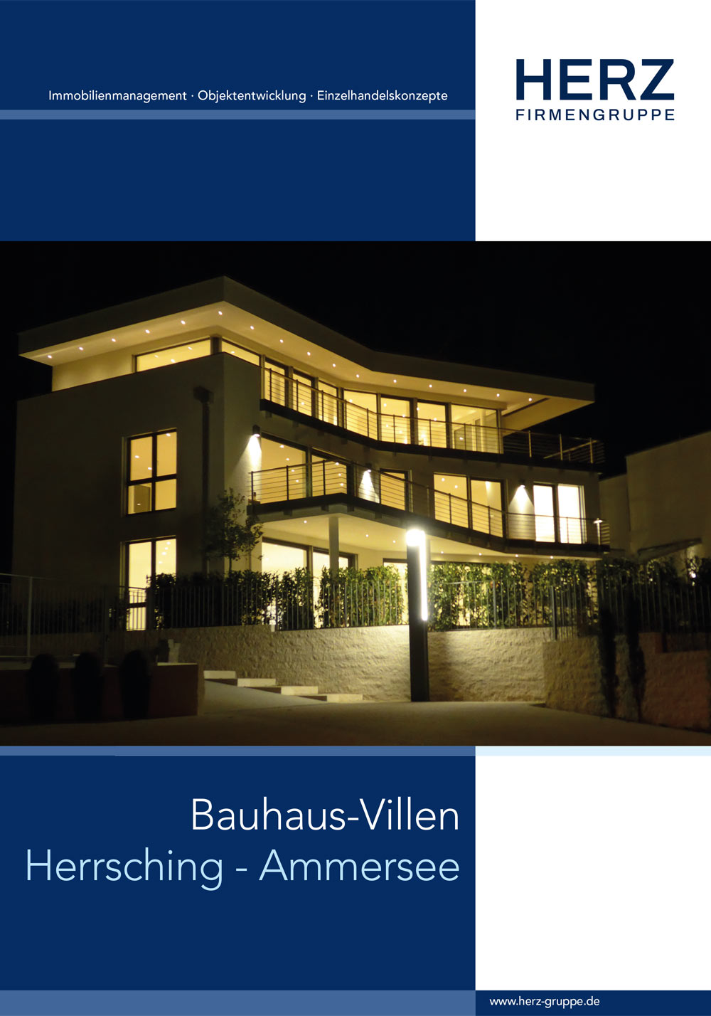 Prospekttitel „Bauhaus-Villen Herrsching – Ammersee“ mit beleuchteter Villa bei Nacht